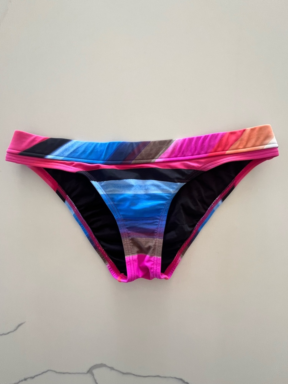 La Blanca Over the Horizon CA Cut Scrunch Back Striped Bikini Bottom Size 4